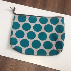 Thirty One Zipper Pouch